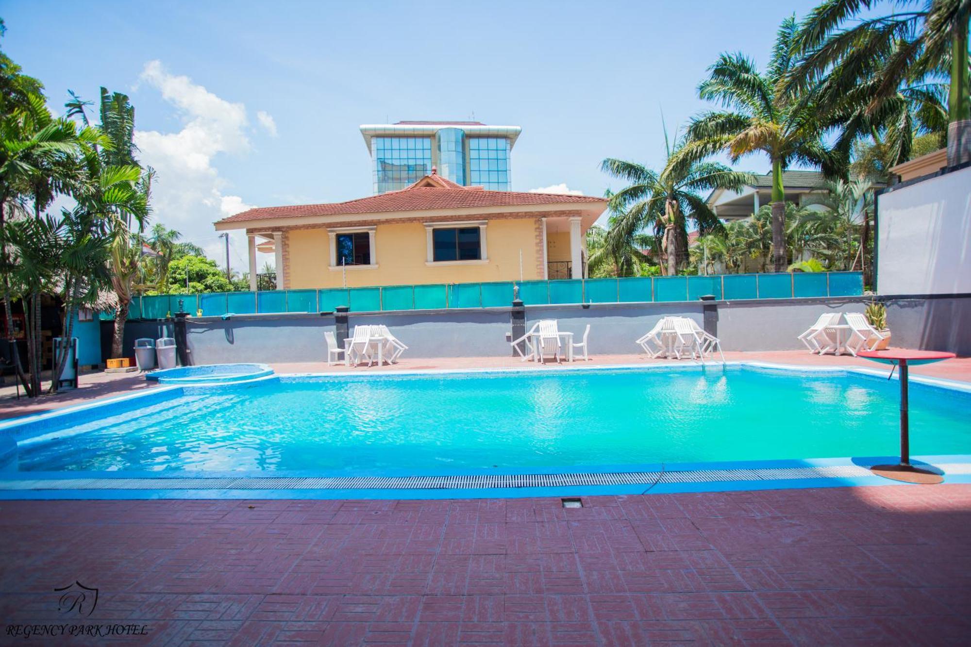 Regency Park Hotel Dar es Salaam Exterior foto